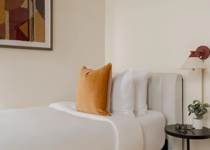 Hotel Found Powered By Sonder Chicago