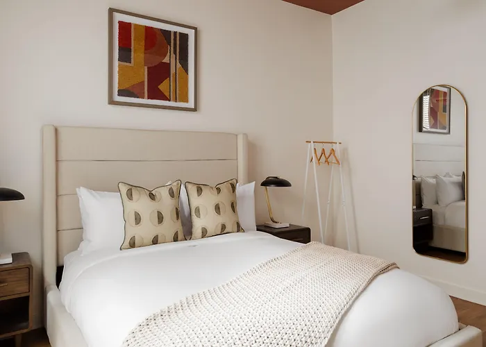 Found Powered By Sonder Hotel *