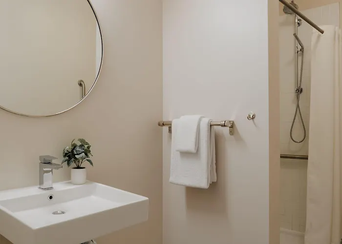 Found Powered By Sonder Hotel